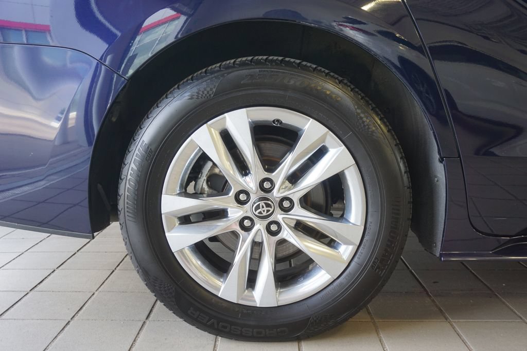 Used 2024 Toyota Sienna XLE w/ XLE Plus Package AWD/4WD image 35