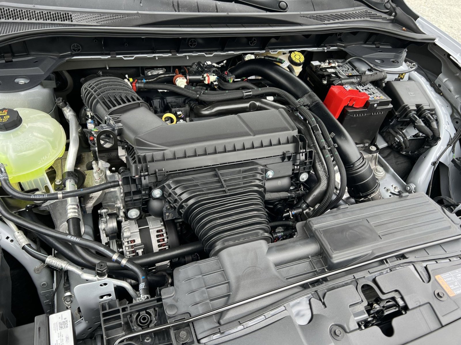 New 2026 Ford Escape ST-Line Select w/ Equipment Group 401A image 27