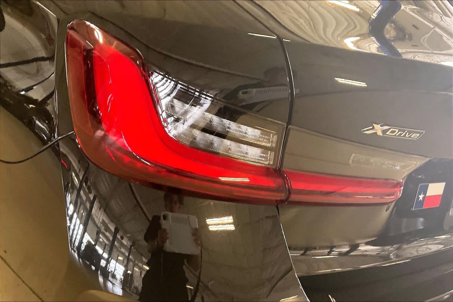 Certified 2023 BMW 330i xDrive Sedan w/ Premium Package AWD/4WD image 26