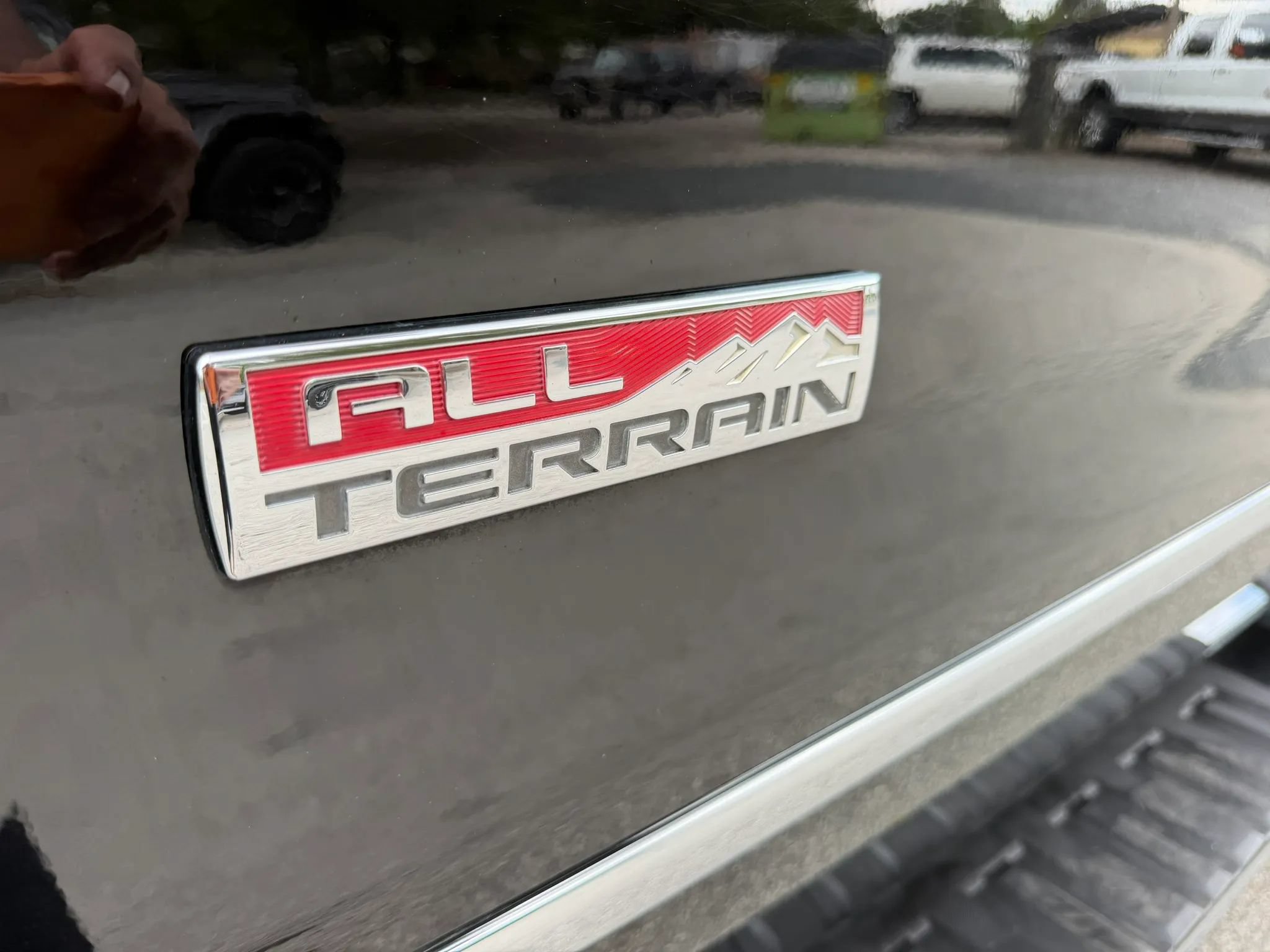 Used 2016 GMC Sierra 1500 SLT w/ All-Terrain Package AWD/4WD image 8