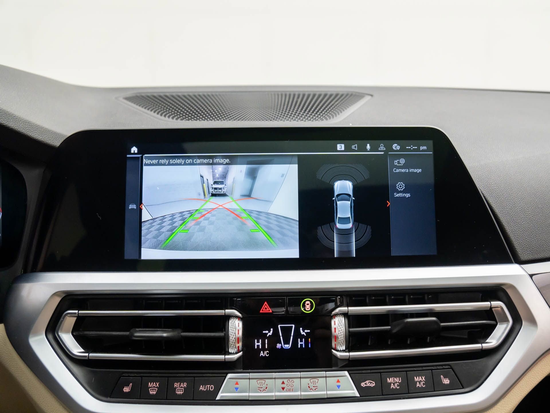 Used 2019 BMW 330i xDrive Sedan w/ Convenience Package image 27