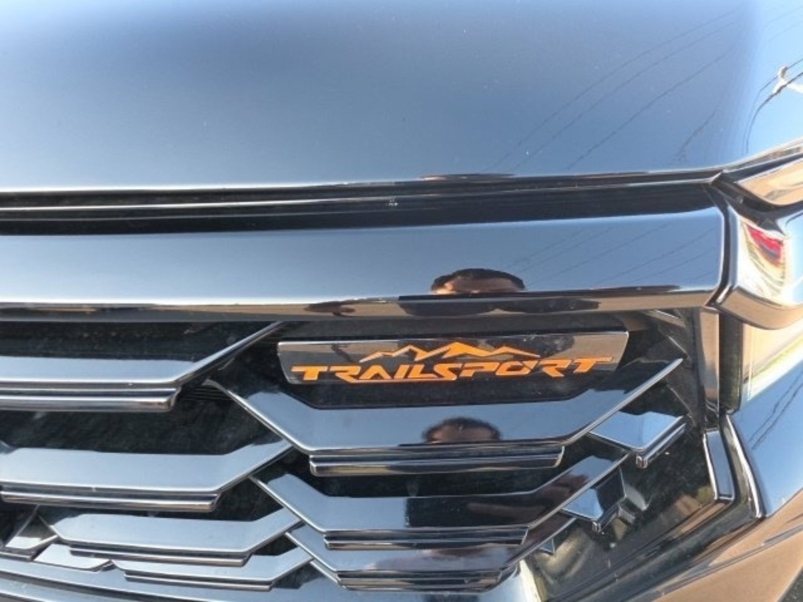 Used 2025 Honda Pilot TrailSport image 8