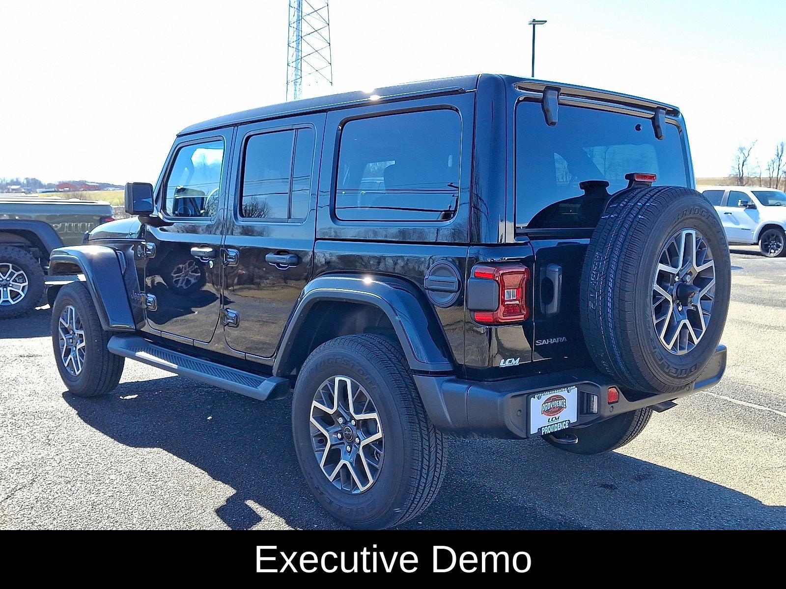 New 2026 Jeep Wrangler Unlimited Sahara AWD/4WD image 5