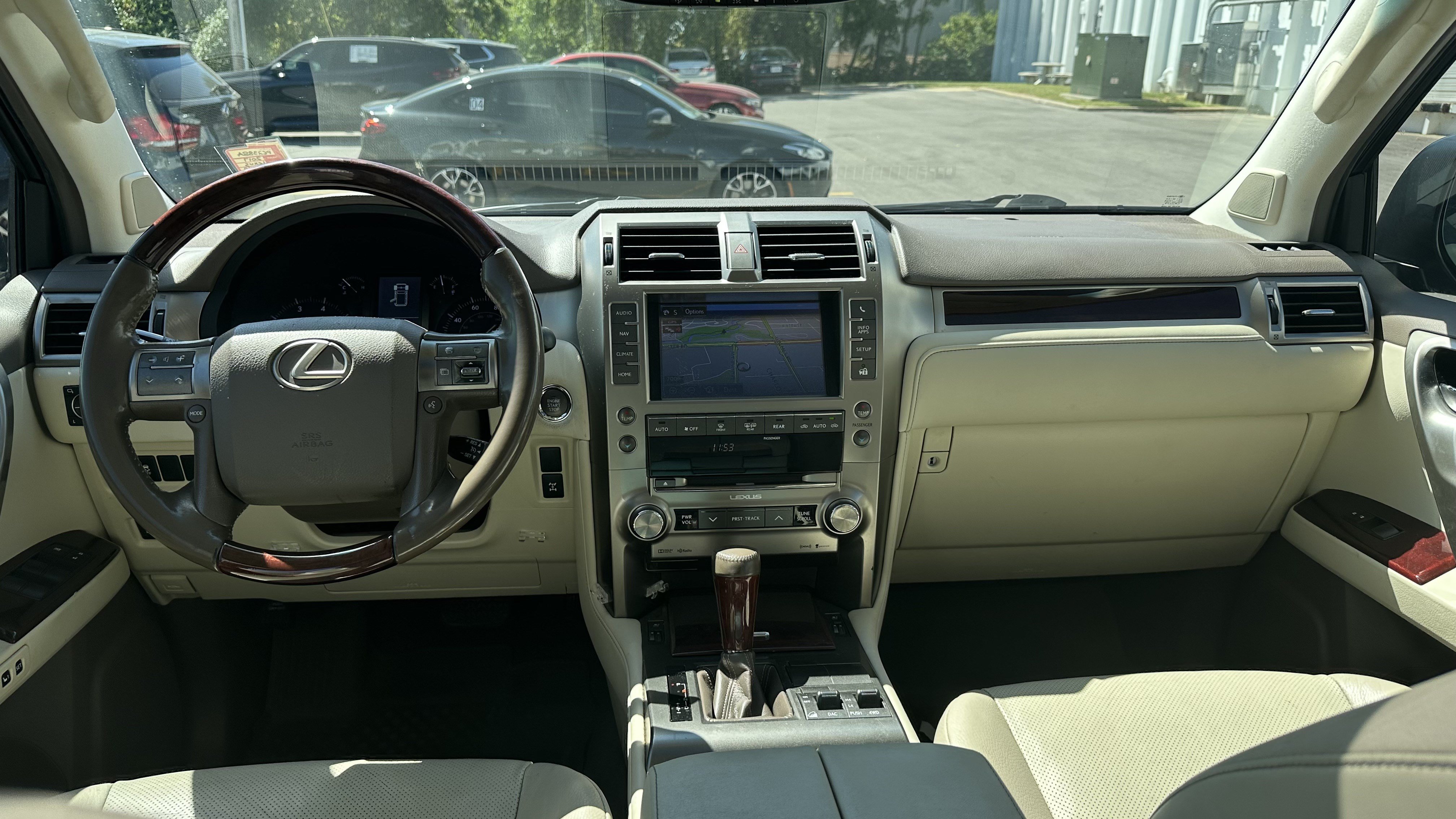 Used 2017 Lexus GX 460 Premium w/ Premium Package AWD/4WD image 30