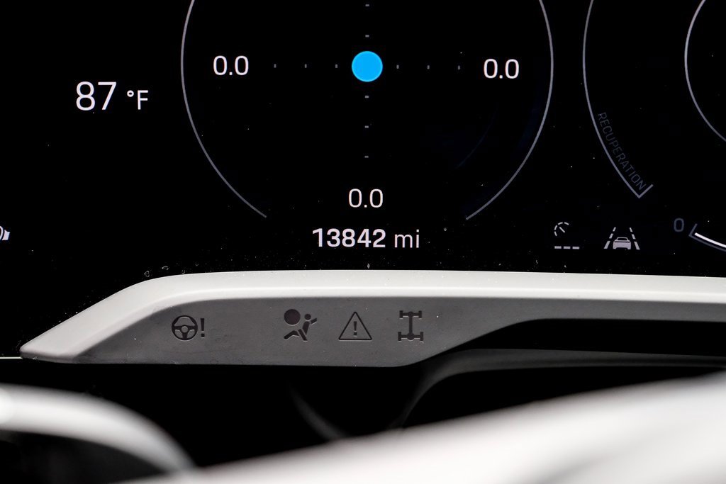 Used 2023 Porsche Taycan w/ Premium Package image 32