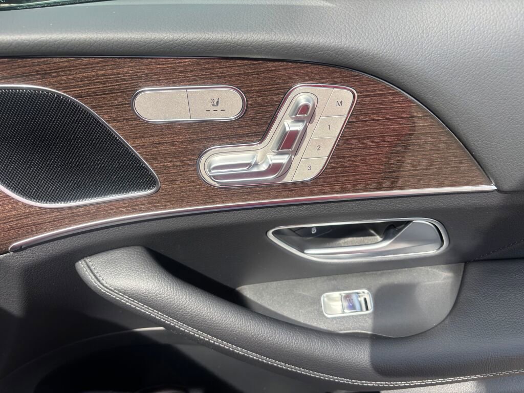 New 2026 Mercedes-Benz GLE 450e 4MATIC image 14