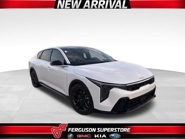 Certified 2025 Kia K4 GT-Line Turbo FWD image 1