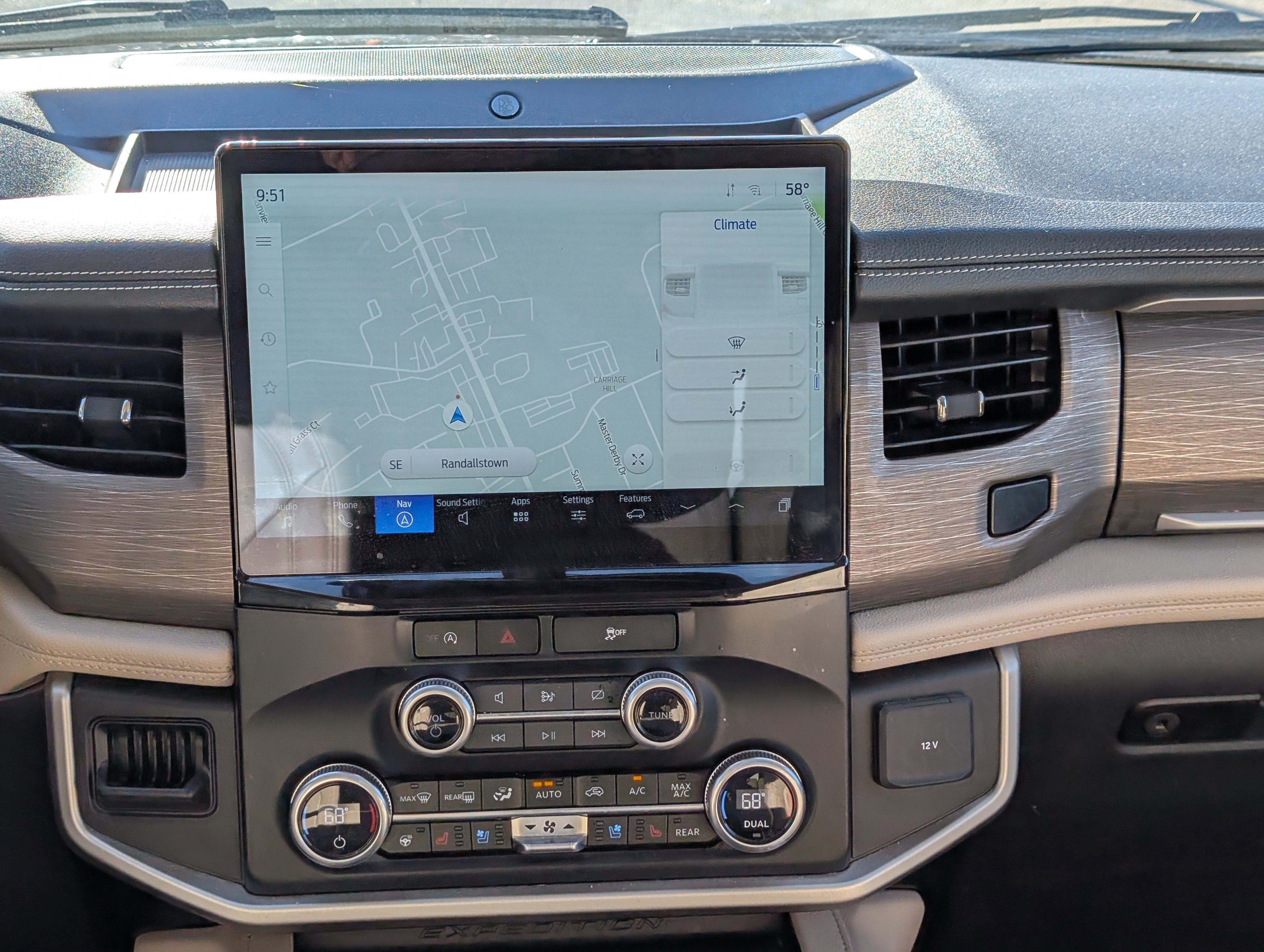 Used 2024 Ford Expedition Max Limited image 18