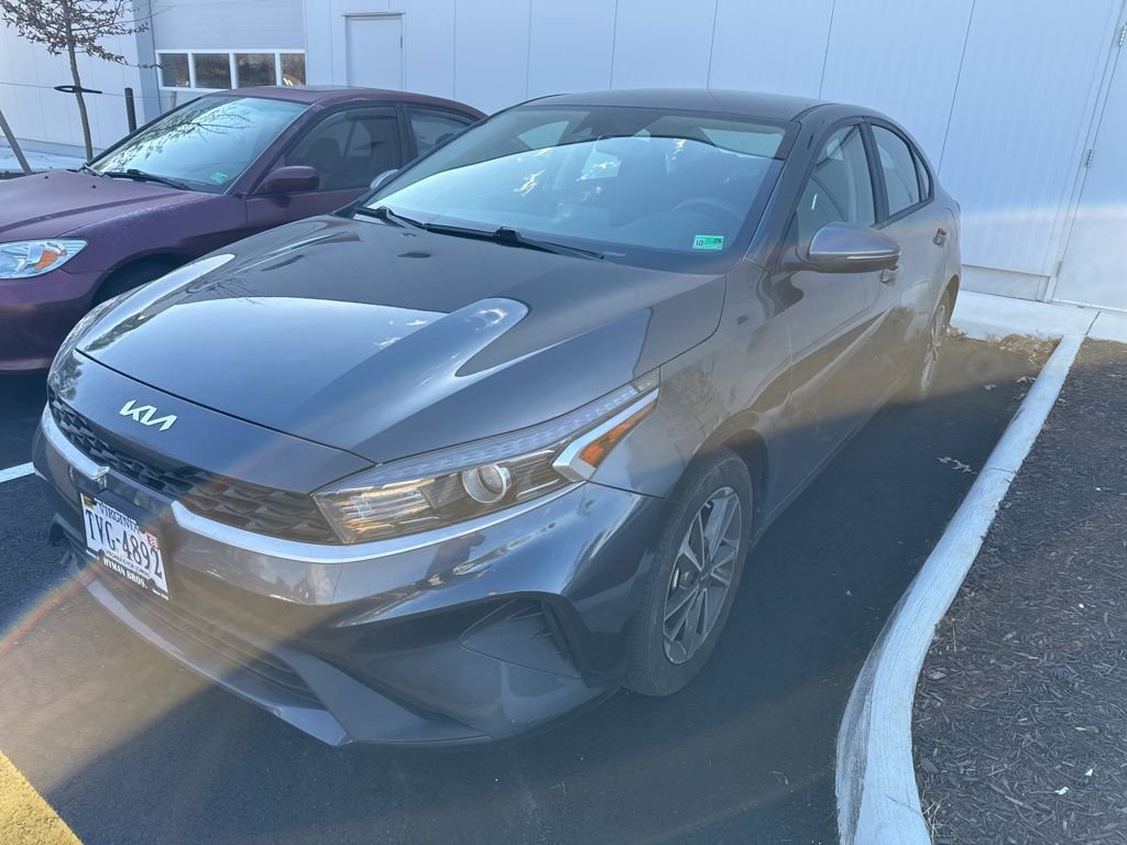 Used 2023 Kia Forte LXS w/ LXS Technology Package image 6