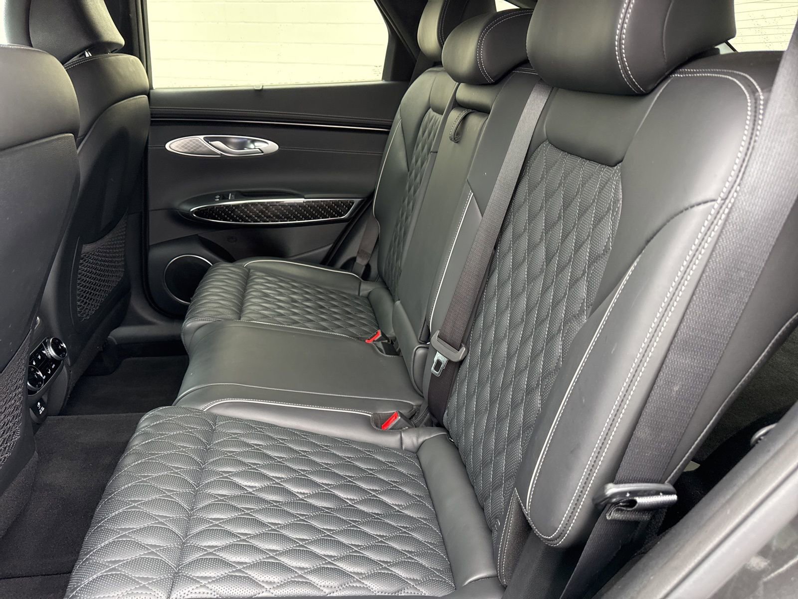 Used 2025 Genesis GV70 3.5T Sport w/ Sport Prestige Package image 14