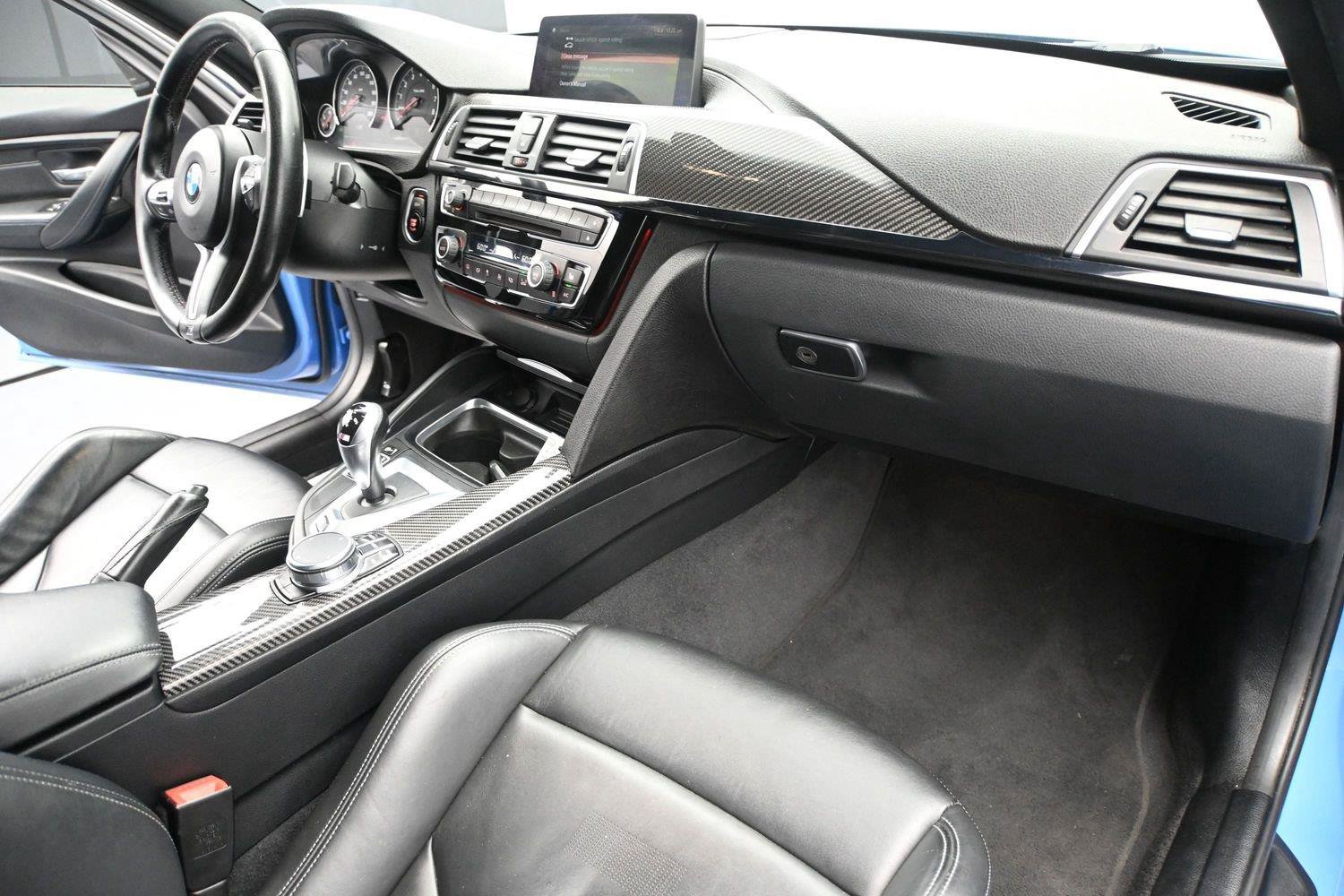 Used 2018 BMW M3 RWD image 24