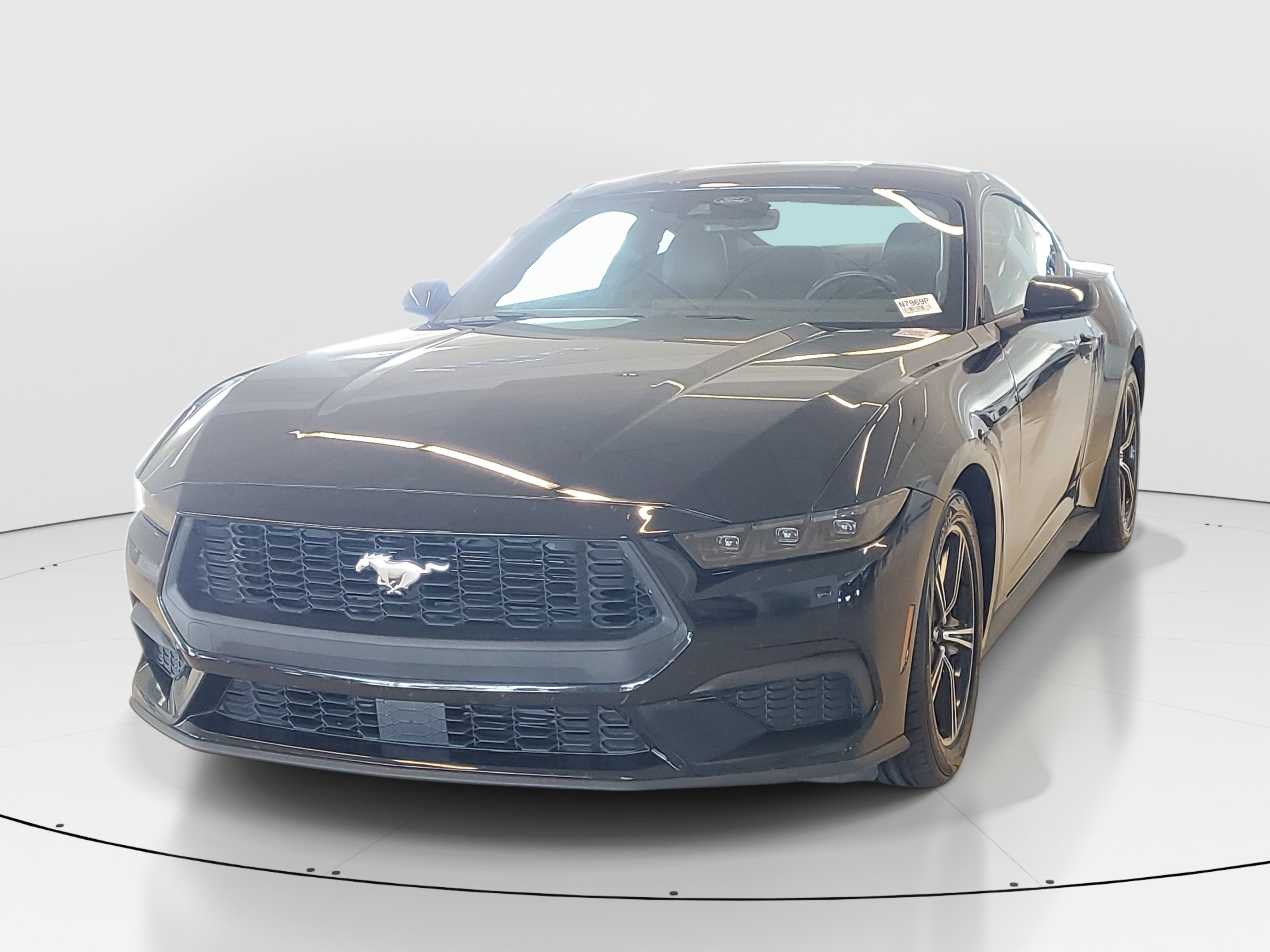 Used 2025 Ford Mustang Premium RWD image 4