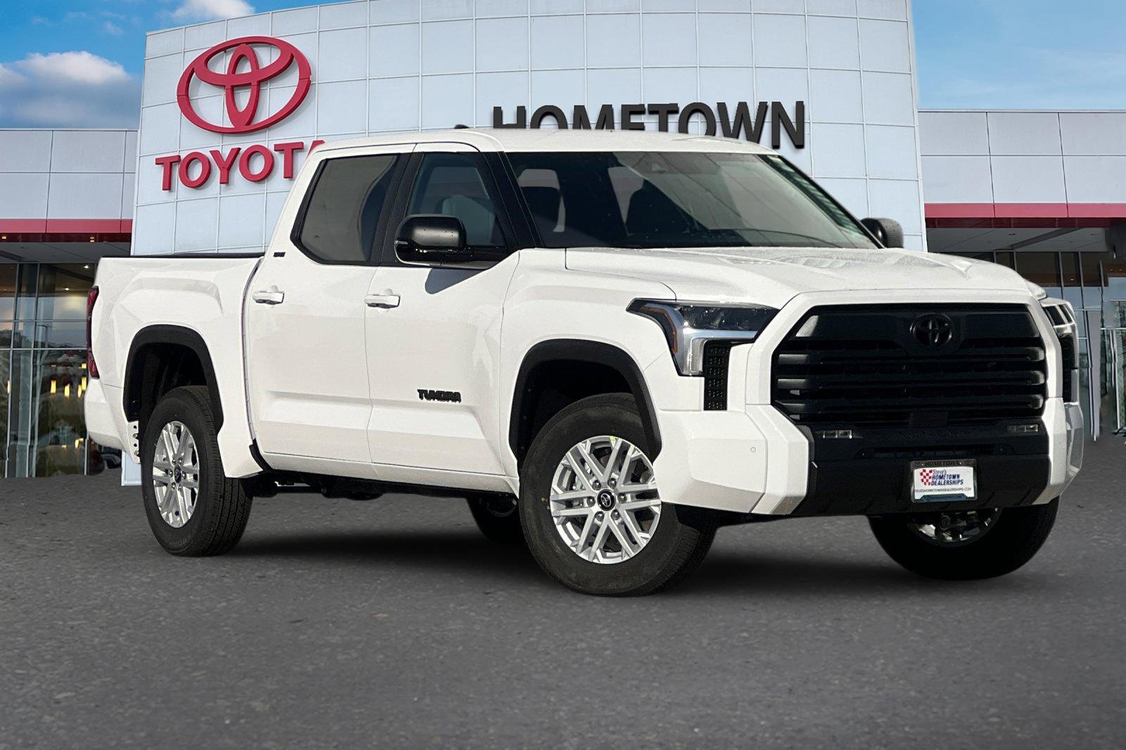 New 2026 Toyota Tundra SR5 w/ SR5 Premium Package image 2