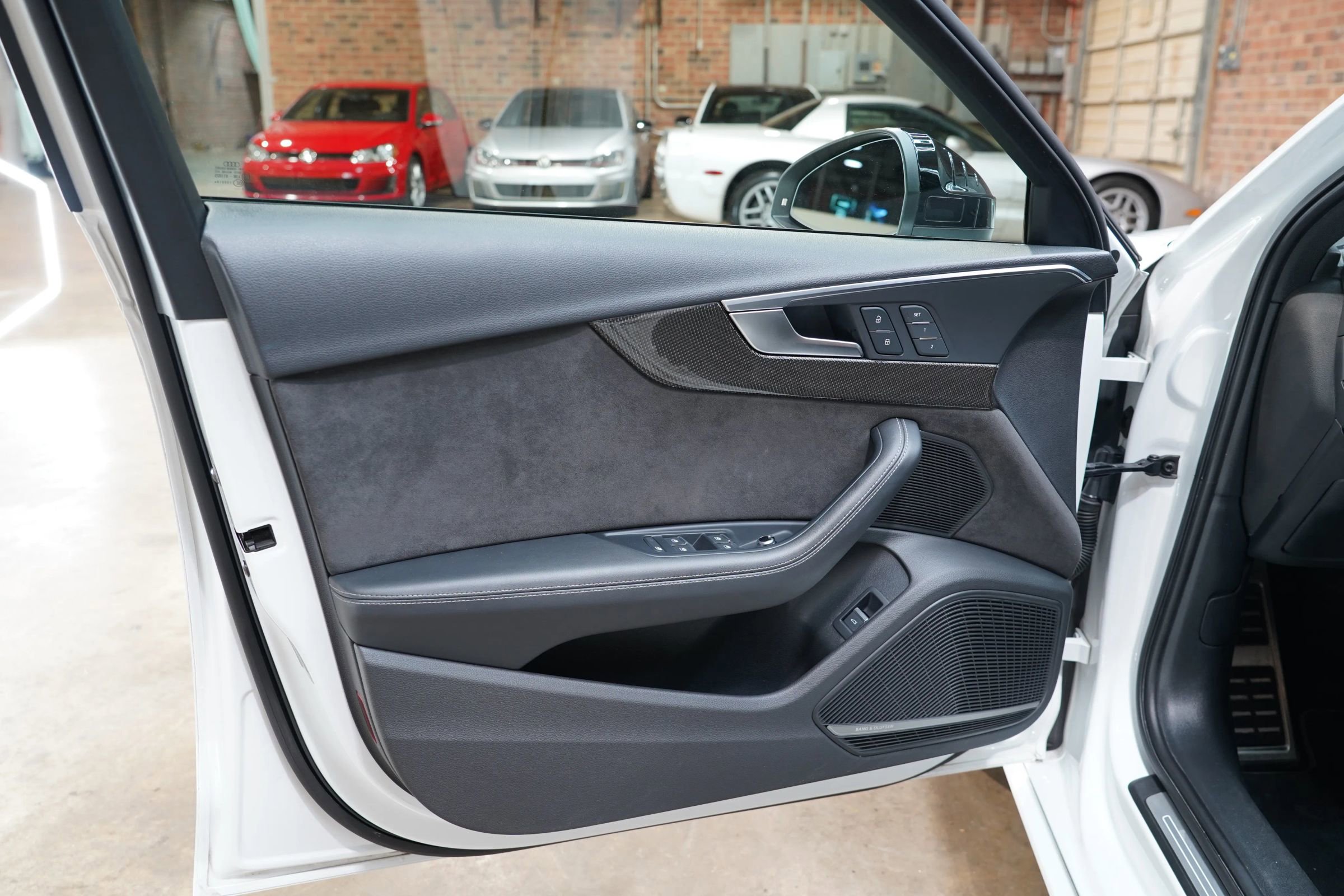 Used 2018 Audi S4 Premium Plus w/ Navigation Package image 34