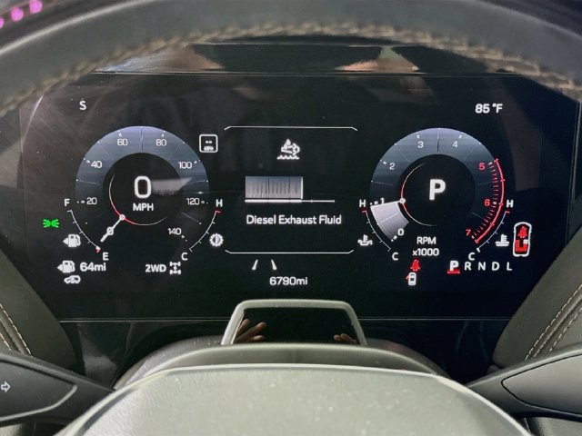 Used 2025 GMC Yukon AT4 w/ Premium Trailering Package AWD/4WD image 13
