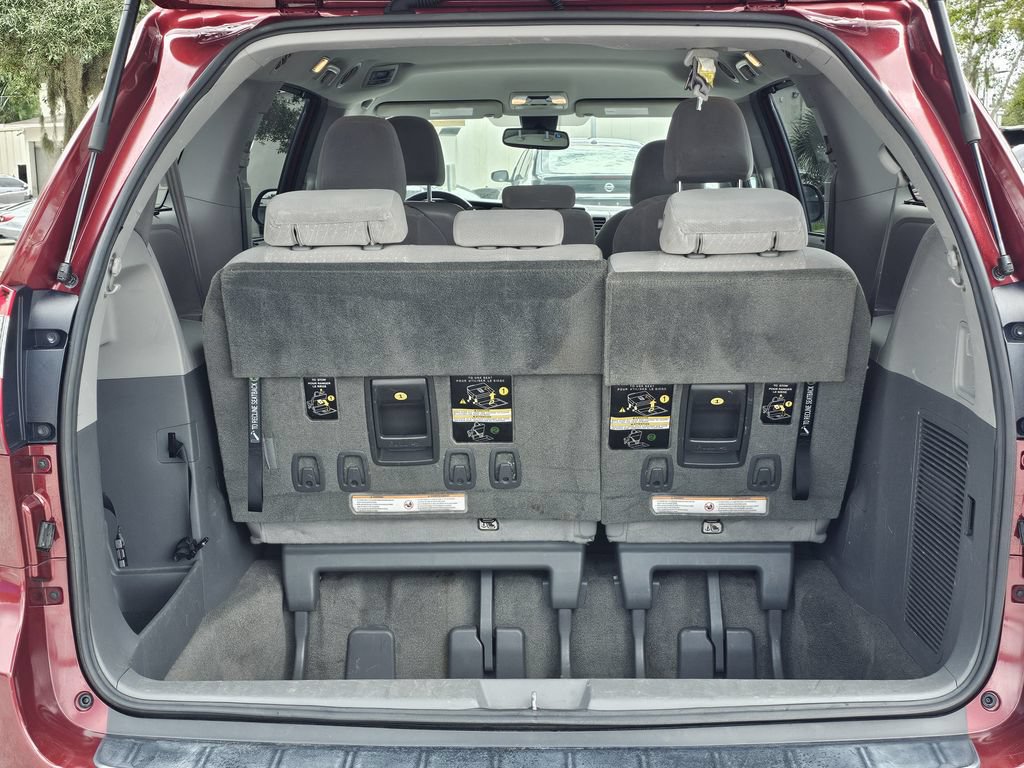 Used 2018 Toyota Sienna LE FWD image 9
