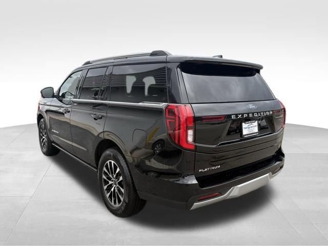 Used 2025 Ford Expedition Platinum image 11