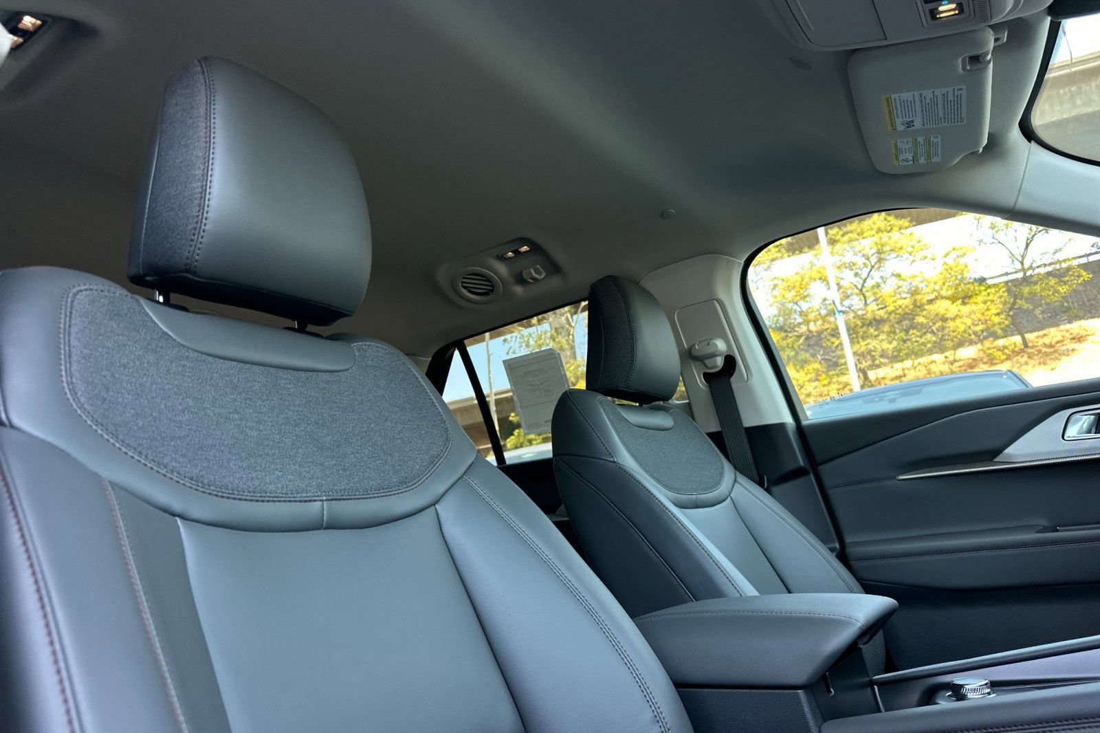 New 2026 Ford Explorer Active w/ Active Comfort Package RWD image 17