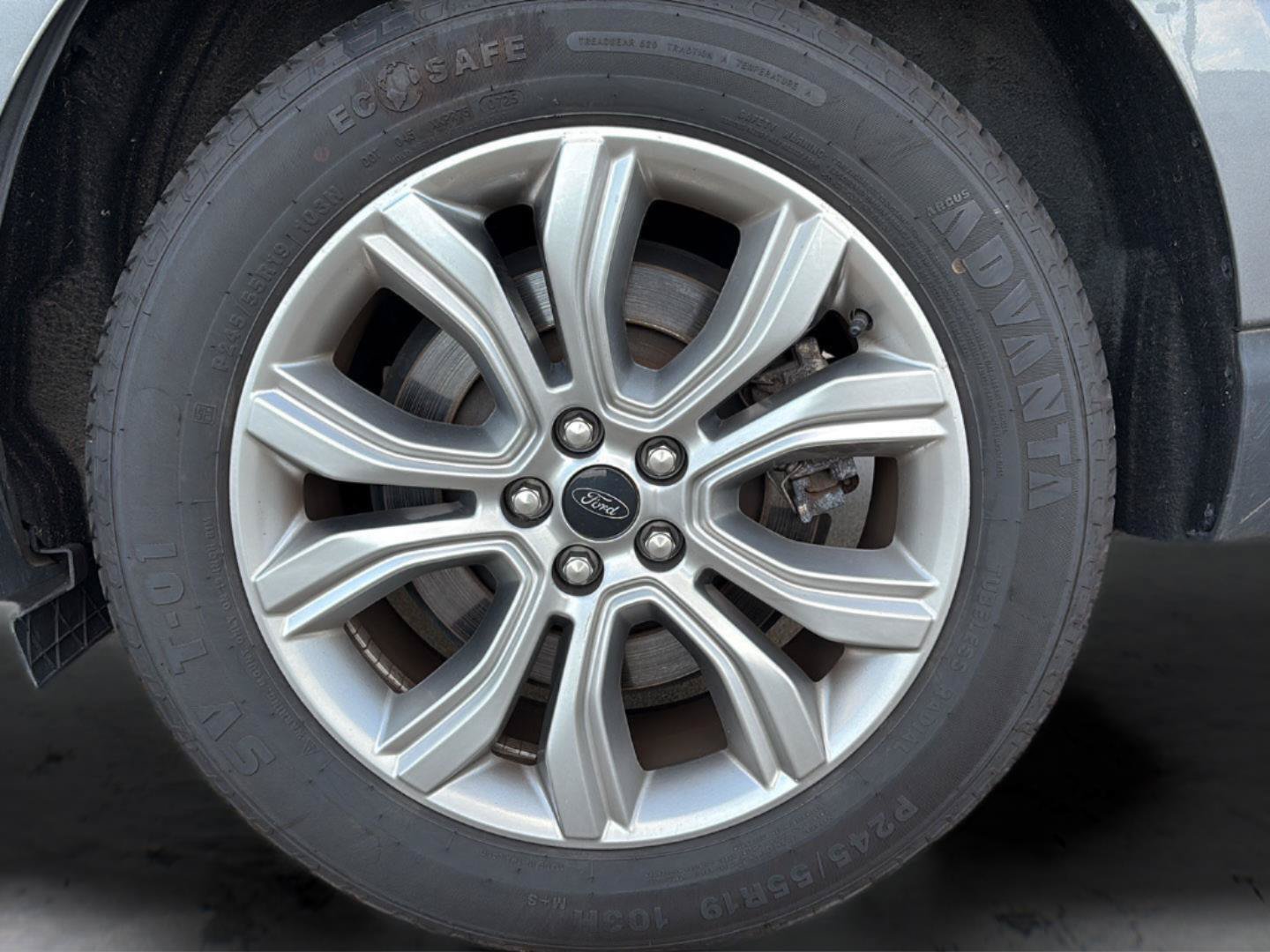 Used 2024 Ford Edge Titanium AWD/4WD image 27