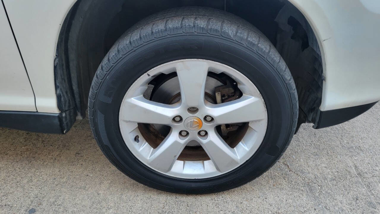 Used 2005 Lexus RX 330 image 32