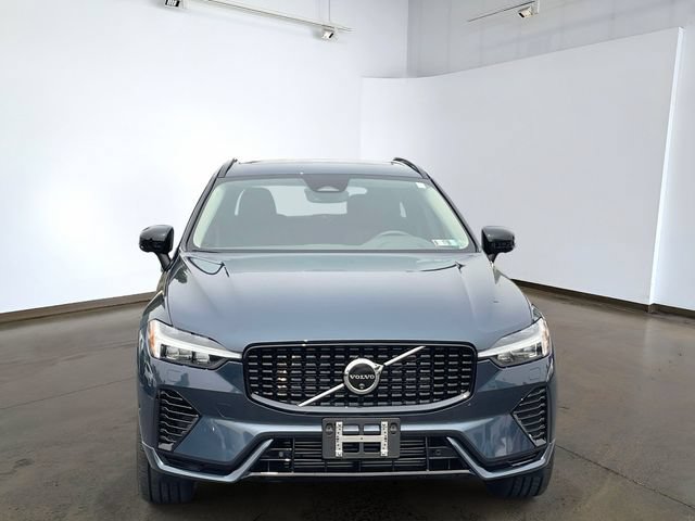 Used 2024 Volvo XC60 T8 Plus w/ Protection Package Premier AWD/4WD image 2