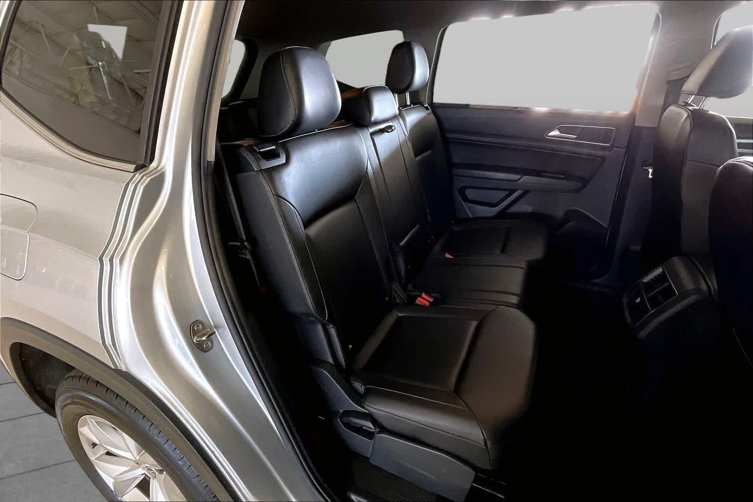 Used 2018 Volkswagen Atlas SE FWD image 17