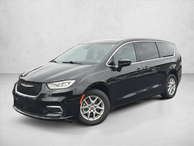 Used 2025 Chrysler Pacifica Select FWD video 1