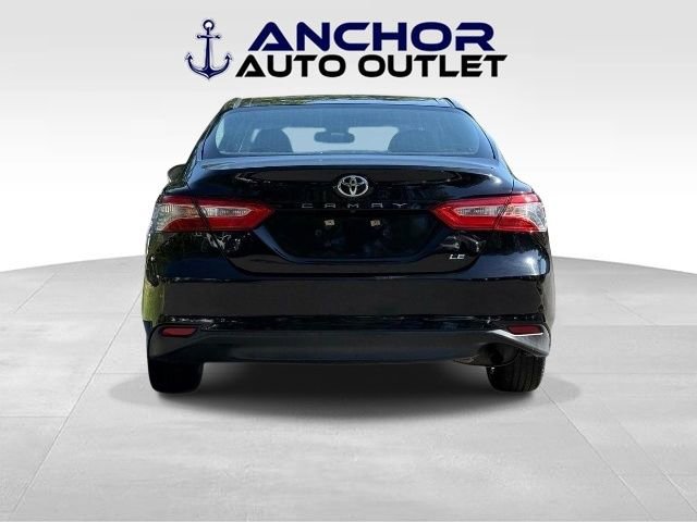 Used 2018 Toyota Camry LE FWD image 7