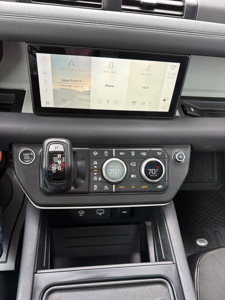 Used 2020 Land Rover Defender 110 SE AWD/4WD image 15