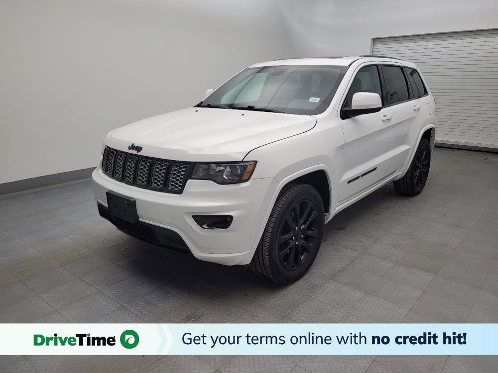 Used 2019 Jeep Grand Cherokee Altitude image 1