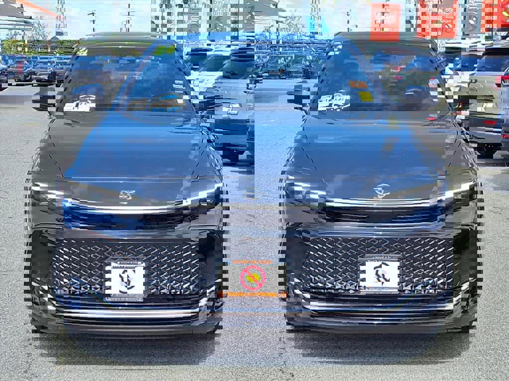 Used 2024 Toyota Crown XLE image 2