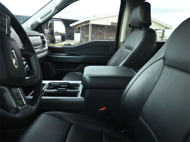 Used 2024 Ford F250 Lariat w/ Black Appearance Package image 14