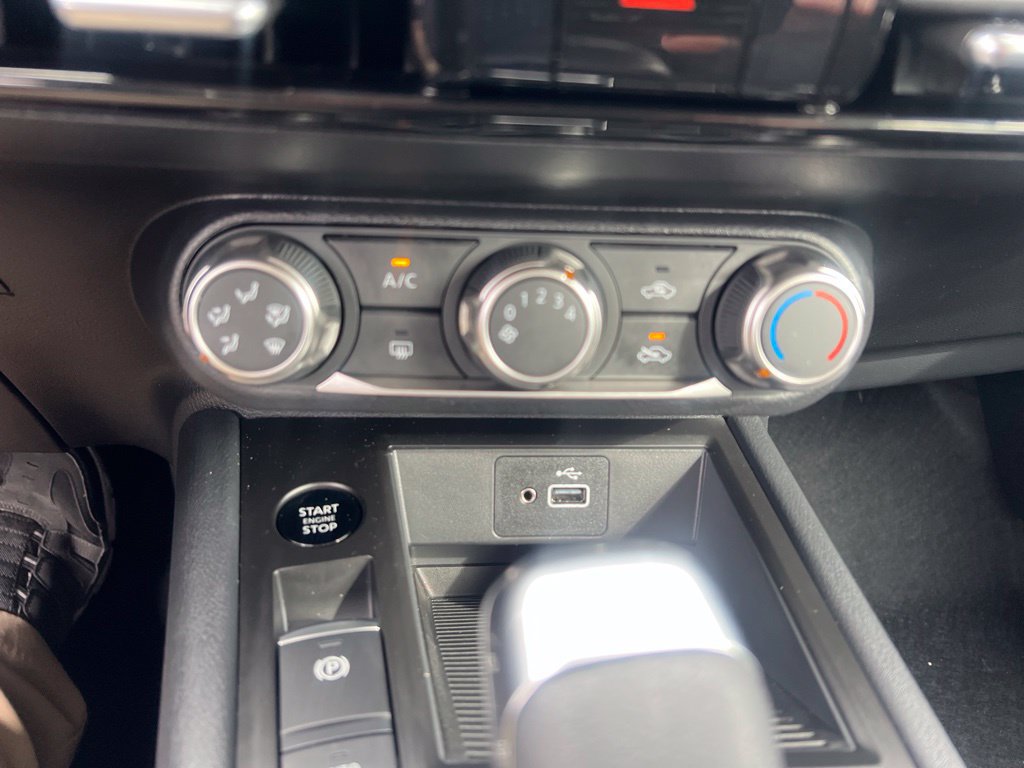 Certified 2025 Nissan Kicks S AWD/4WD image 49