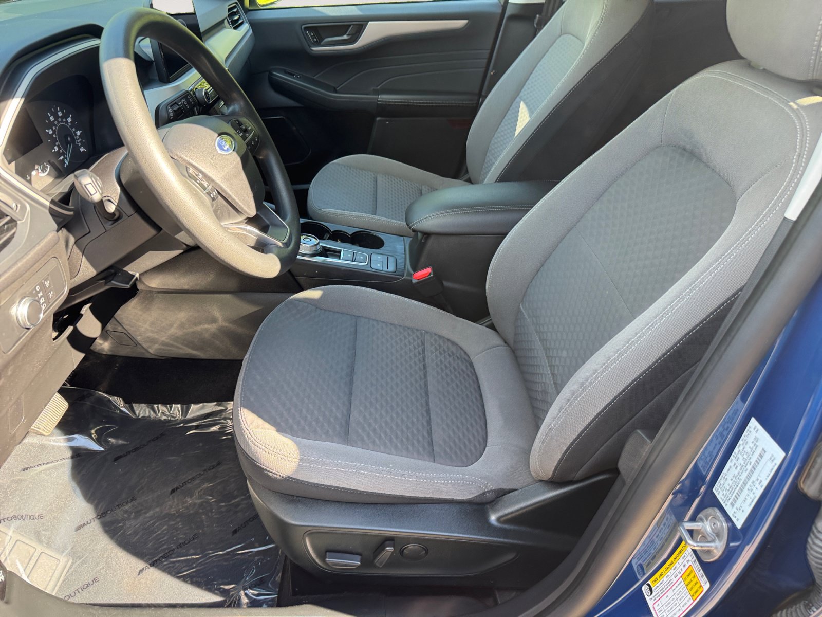 Used 2022 Ford Escape SE AWD/4WD image 9