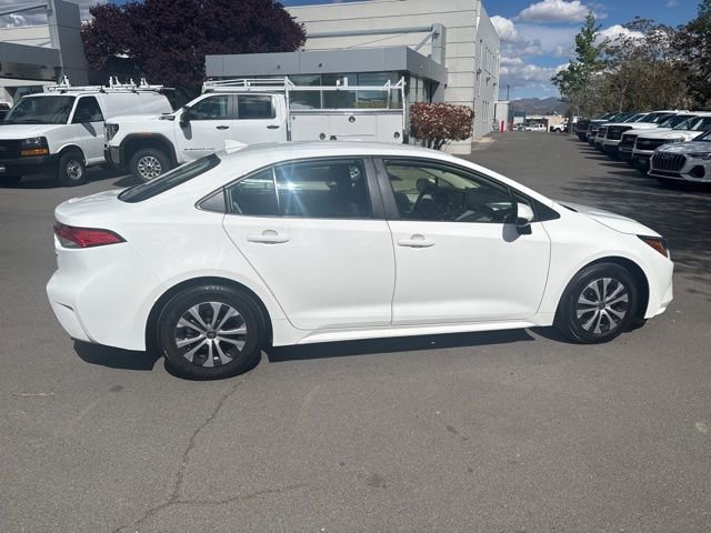 Used 2022 Toyota Corolla LE image 9