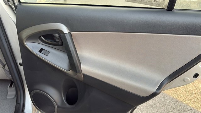 Used 2012 Toyota RAV4 4WD image 25