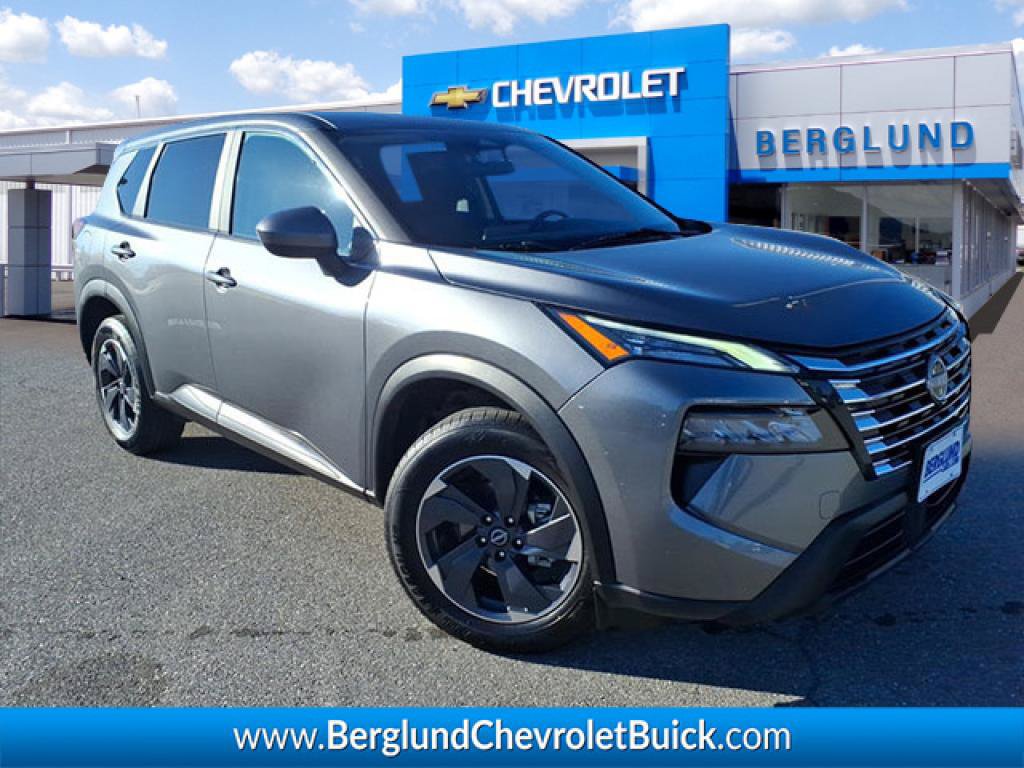 Used 2024 Nissan Rogue SV FWD image 1