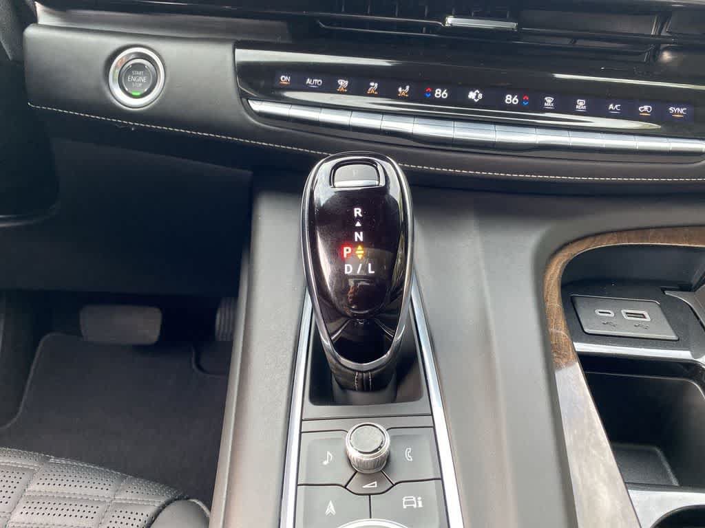 Certified 2024 Cadillac Escalade ESV Sport Platinum w/ LPO, ONYX Package AWD/4WD image 27