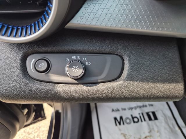 Used 2024 Chevrolet Trax LS w/ LS Convenience Package FWD image 17