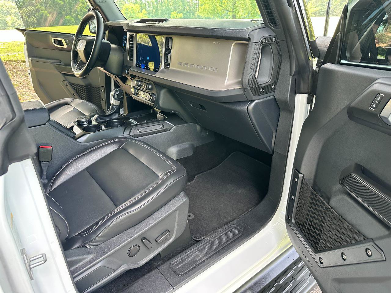 Used 2025 Ford Bronco Outer Banks AWD/4WD image 22