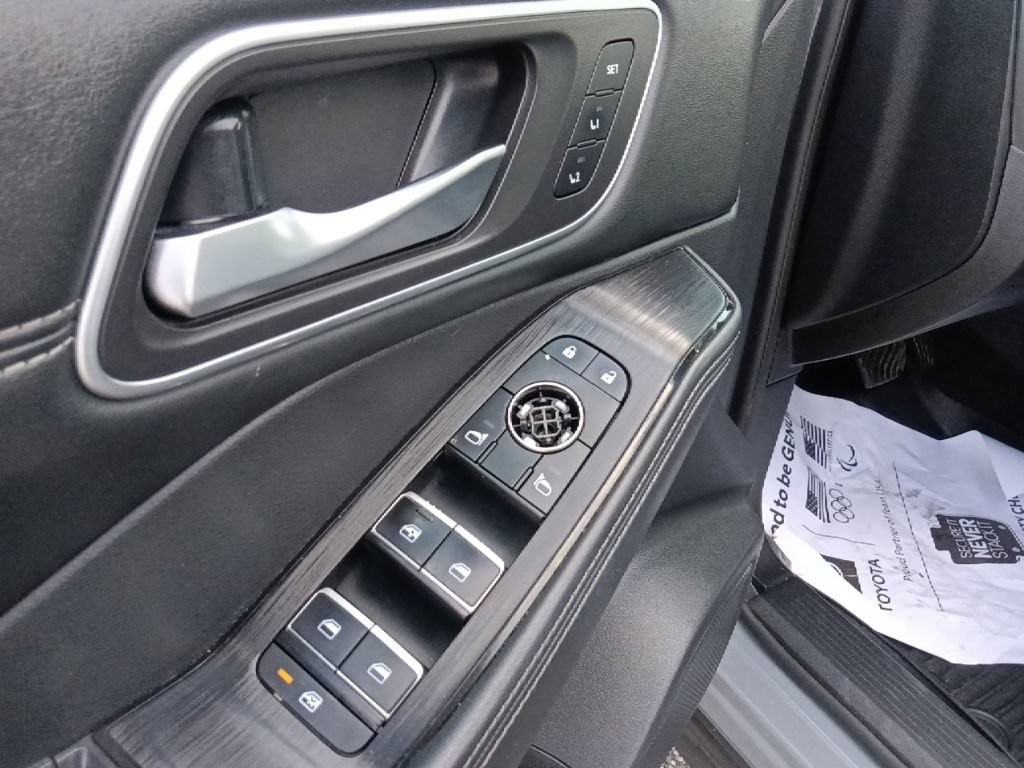 Used 2021 Nissan Rogue SL FWD image 12