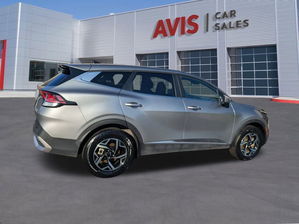 Used 2024 Kia Sportage LX image 6