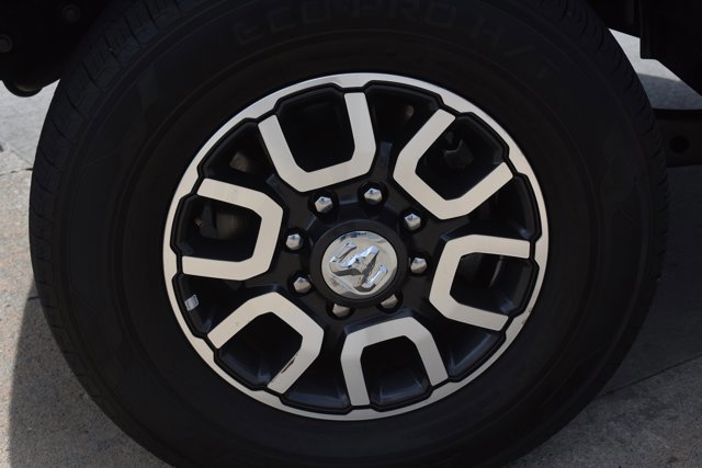 Used 2024 RAM 3500 Limited image 11