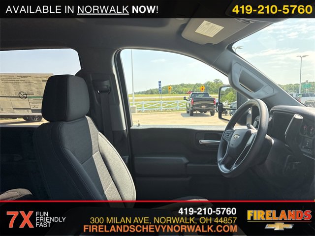 New 2025 Chevrolet Silverado 2500 Custom w/ Custom Value Package image 34