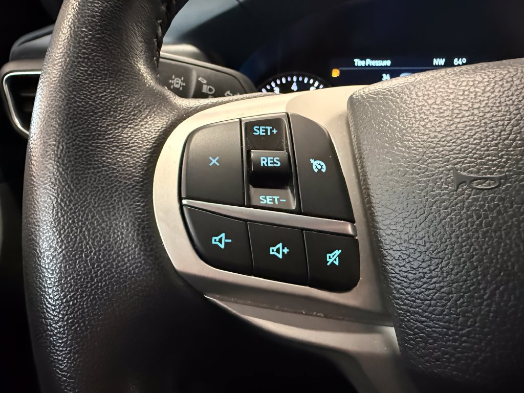 Certified 2023 Ford Explorer XLT w/ Equipment Group 202A AWD/4WD image 25