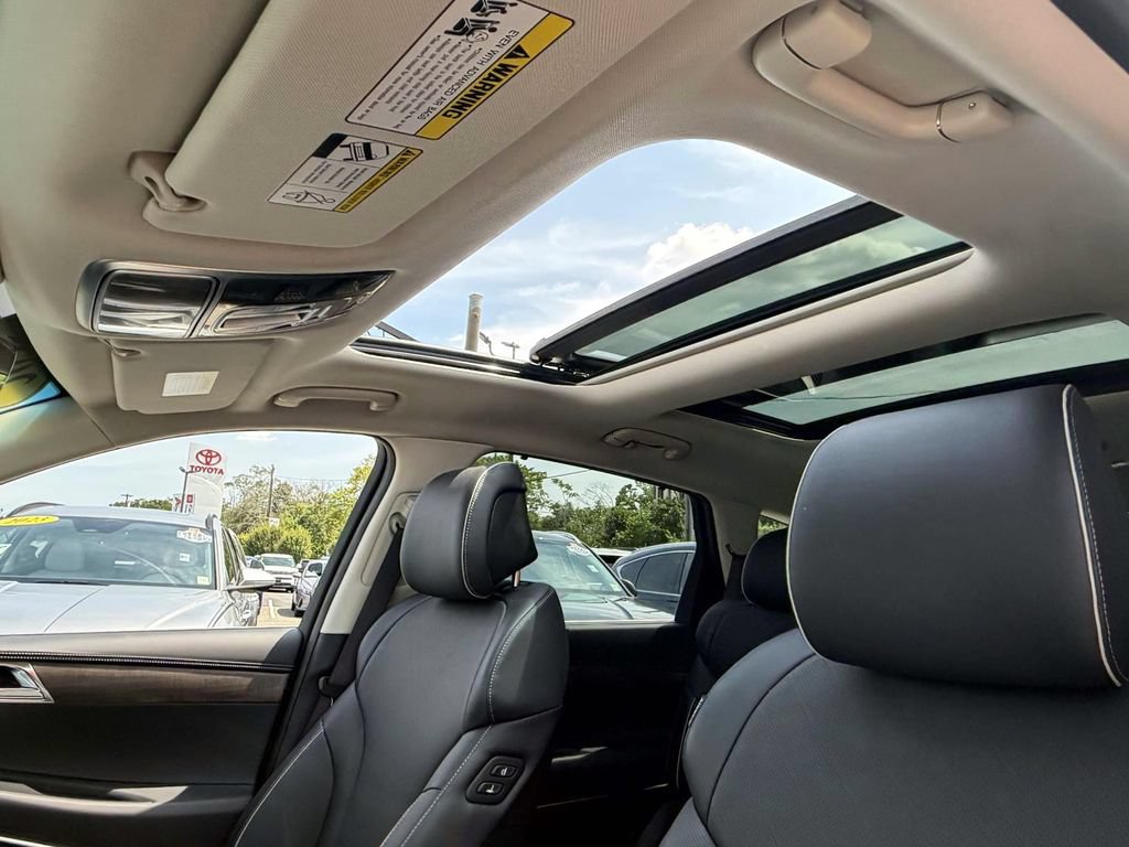 Certified 2025 Genesis GV80 3.5T Advanced AWD/4WD image 11