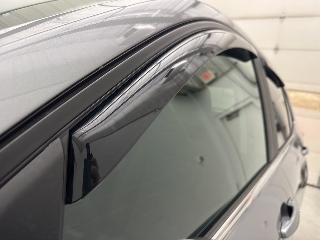 Used 2023 Chevrolet Equinox LT image 22