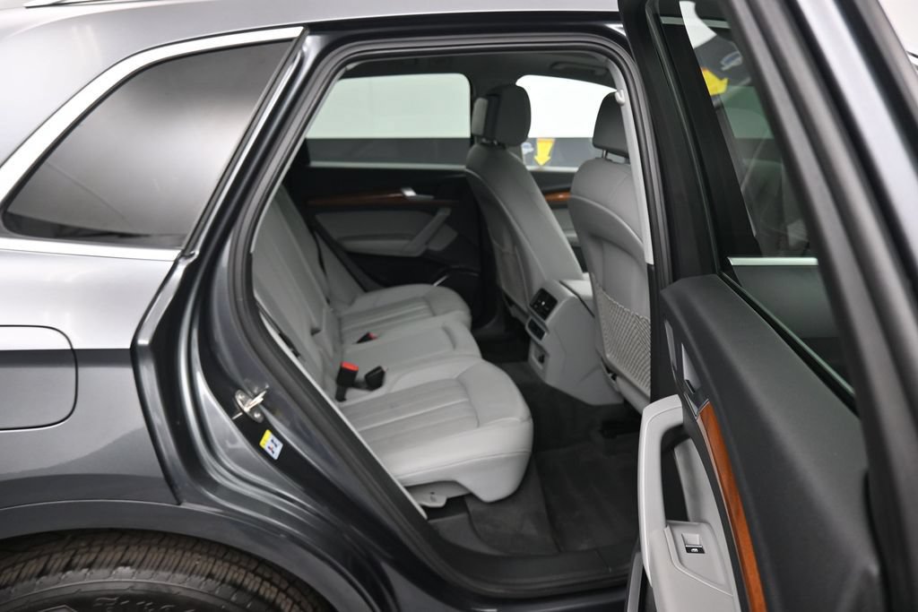 Used 2022 Audi Q5 2.0T Premium AWD/4WD image 39