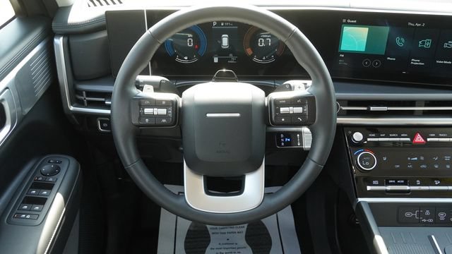 Used 2026 Hyundai Santa Fe SEL FWD image 17