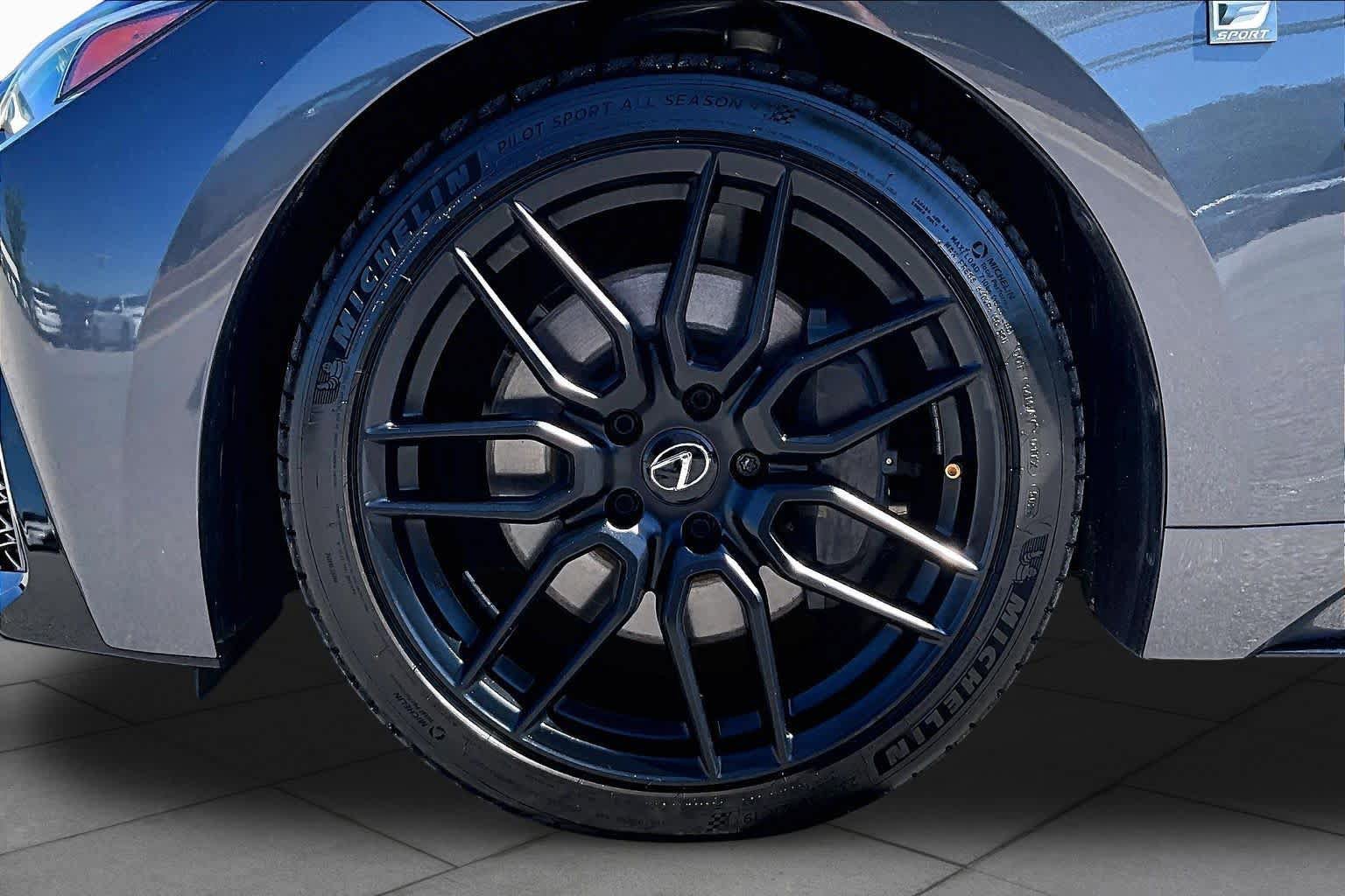 Used 2023 Lexus IS 350 F Sport RWD image 10